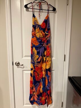 Tropical Floral Maxi Dress in Vibrant Multicolor